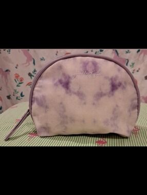NWOT Kendall & Kylie Purple Cloud TyeDye Travel Cosmetic Makeup Beauty Pouch Bag